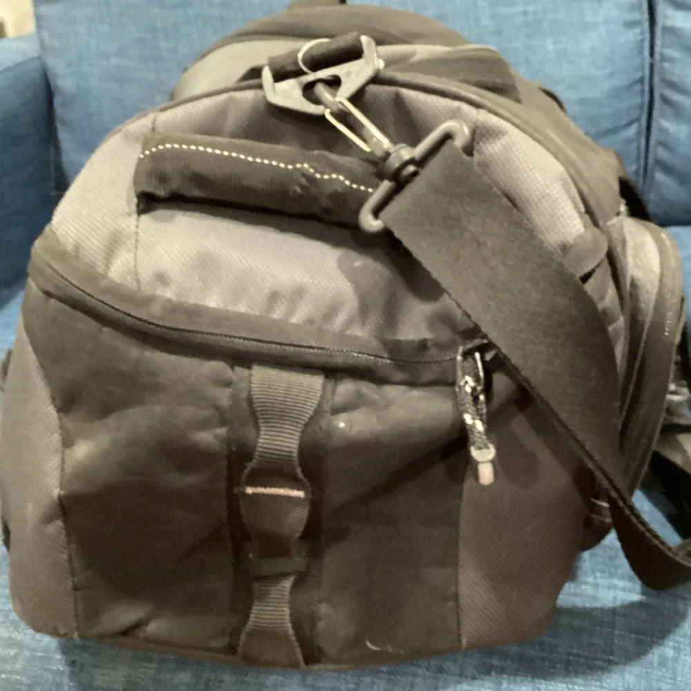 Eddie Bauer Duffle Bag Gym Bag w/ Strap Black  Travel Luggage